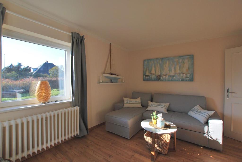 Little Beach House room 1