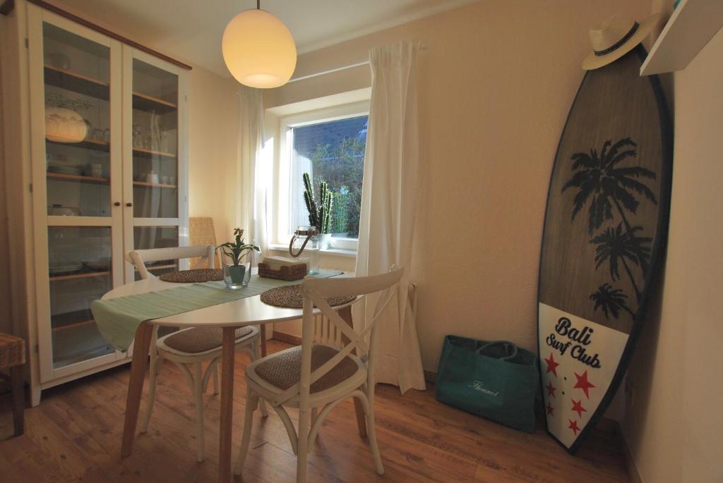 Little Beach House room 3